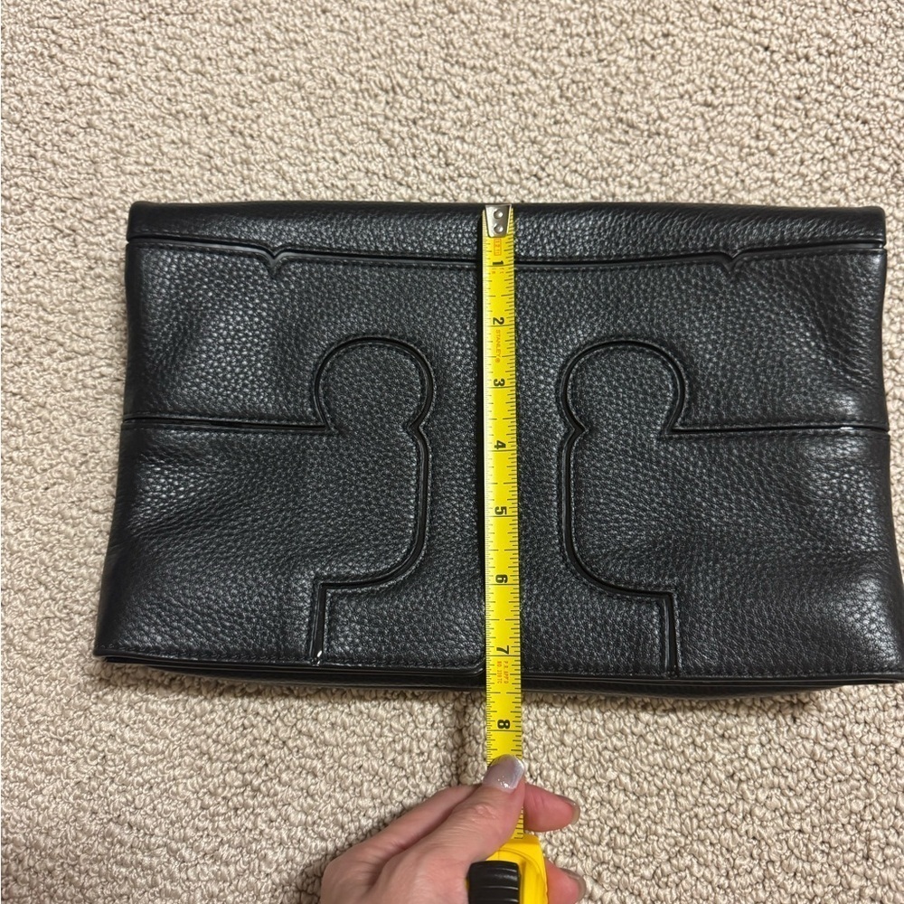 BLACK TORY BURCH Clutch W/Straps if you want to make as handbag - Picture 5 of 7